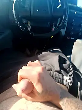 Snapshot of JObuddy661 chatting on September 27, 1:31 pm JObuddy661 online show from September 27, 1:31 pm