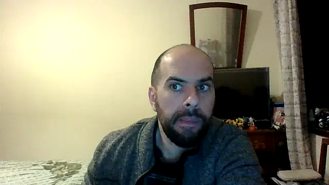 sstrasser online show from February 9, 11:36 pm