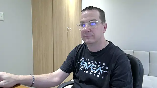 BrettJ81 online show from October 16, 3:42 pm