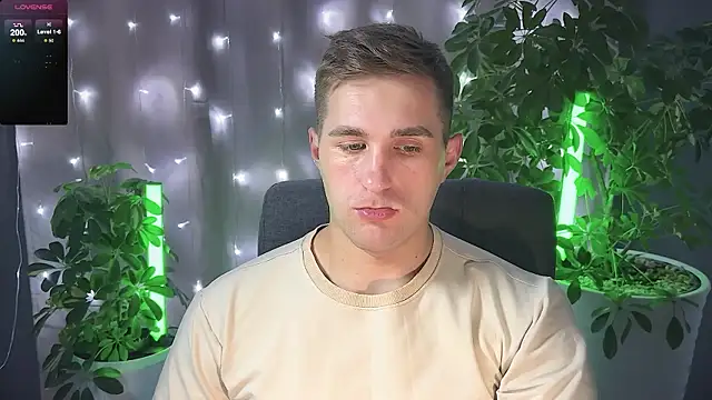 Sweeet  boy online show from March 8, 5:09 pm