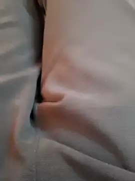 u wan me online show from October 31, 10:51 am