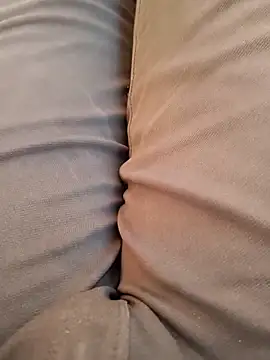 u wan me online show from December 3, 9:15 am